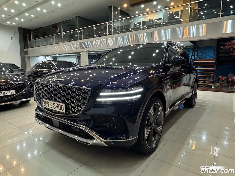 Genesis GV80 3.5T 2WD 2023 — фото 1, купить с доставкой в Москву