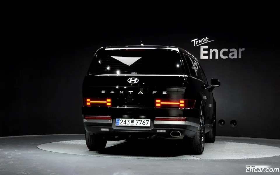 Hyundai SantaFe 2.5T 2WD 2023 — миниатюра 4