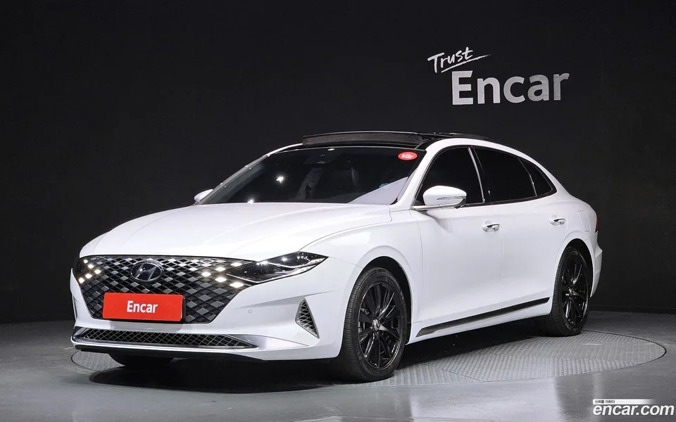 Hyundai Grandeur IG Hybrid 2022 — фото 1, купить с доставкой в Москву