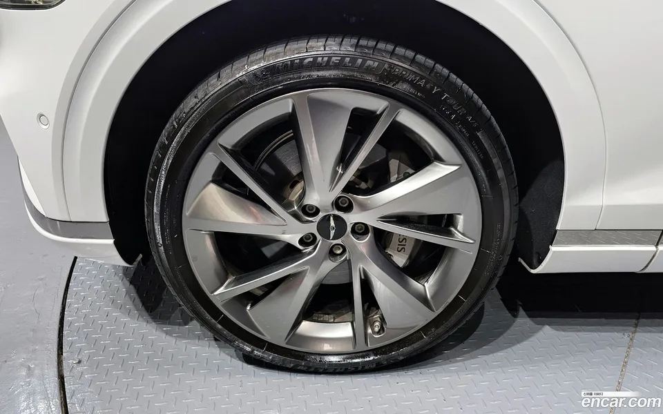 Genesis GV70 2.5T AWD 2024 — миниатюра 2