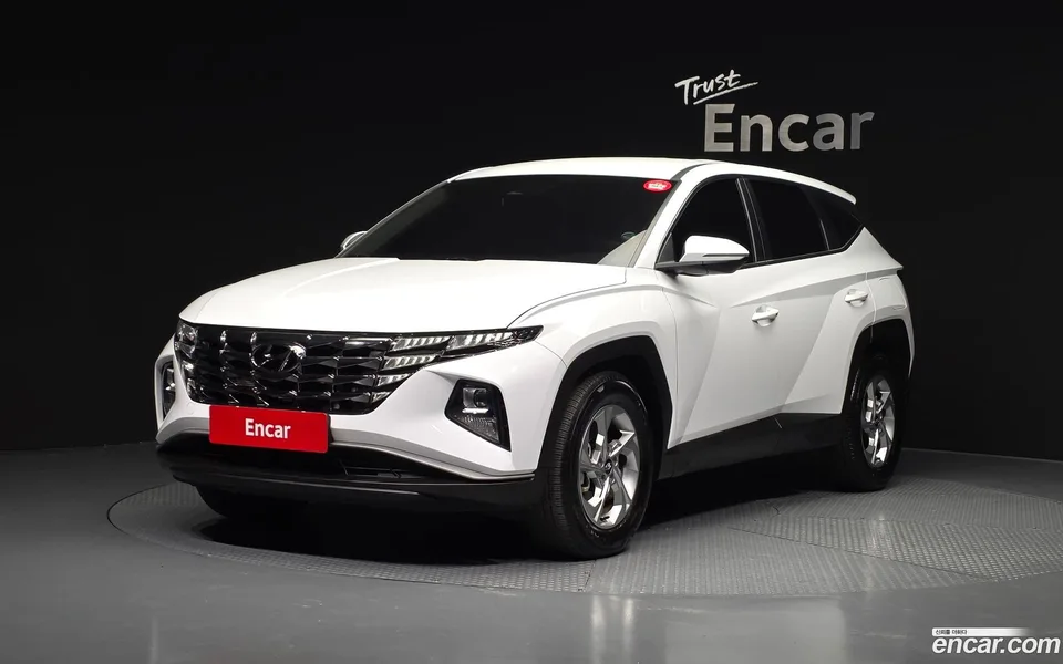 Hyundai Tucson 2.0 2WD 2023 — фото 1, купить с доставкой в Москву