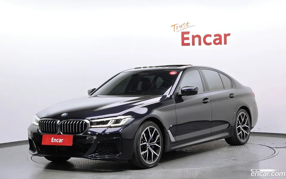 BMW 5 Series 530i M 2022 — фото 1, купить с доставкой в Москву