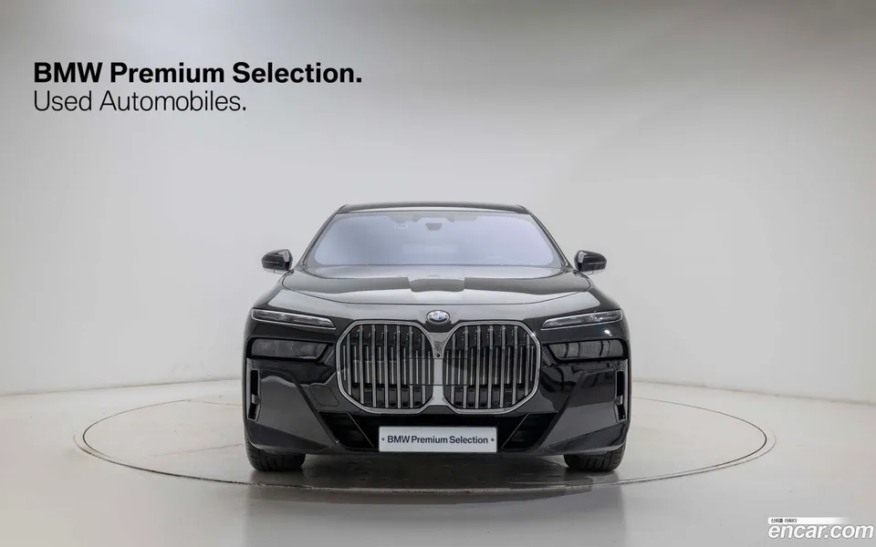 BMW 7 Series 740i xDrive M 2025 — миниатюра 3