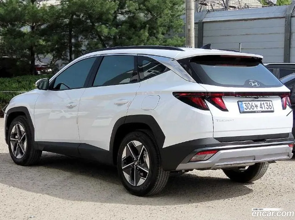 Hyundai Tucson NX4 1.6 2WD 2025 — миниатюра 3