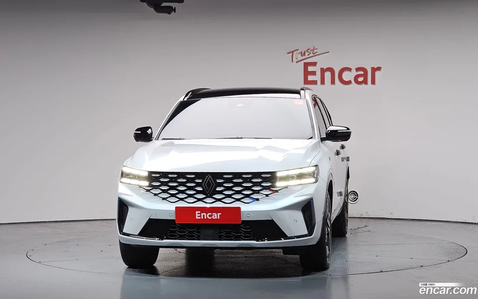 Renault Samsung Grand Koleos 1.5 E-TECH 2WD 2024 — миниатюра 3