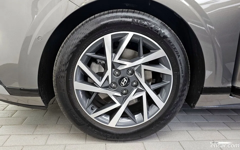 Hyundai Grandeur 2.5 2WD 2023 — миниатюра 2
