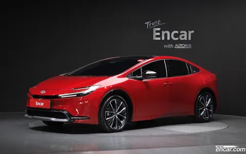 Toyota Prius 2024 buy in Moscow