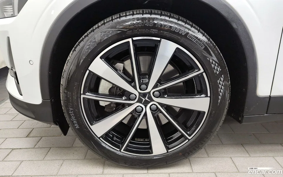 Polestar Polestar 2 2022 — миниатюра 2