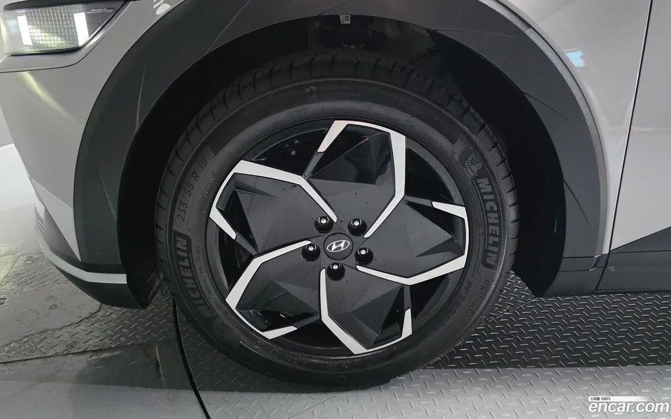 Hyundai Ioniq 5 2023 — миниатюра 5
