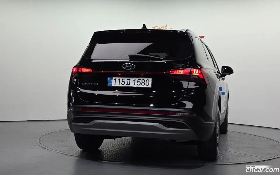 Hyundai SantaFe 2.2 2WD 2022 — миниатюра 4