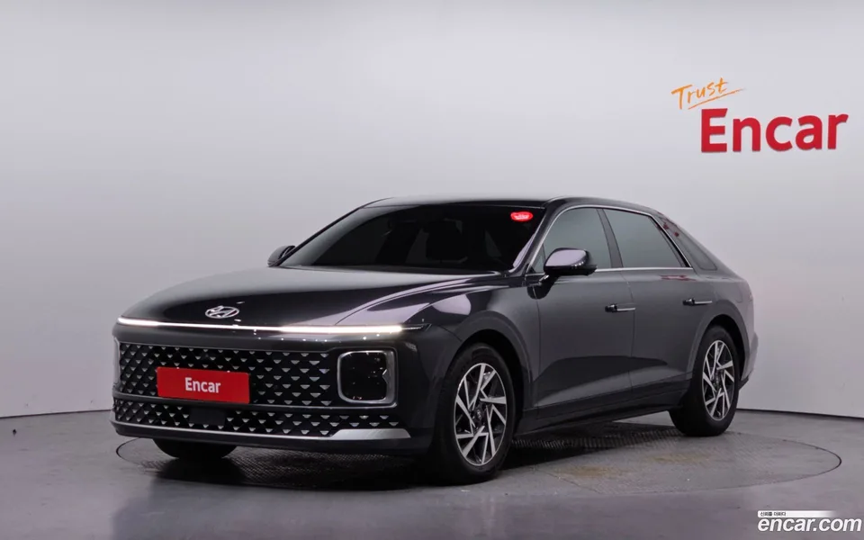 Hyundai Grandeur 2.5 2WD 2023 — фото 1, купить с доставкой в Москву