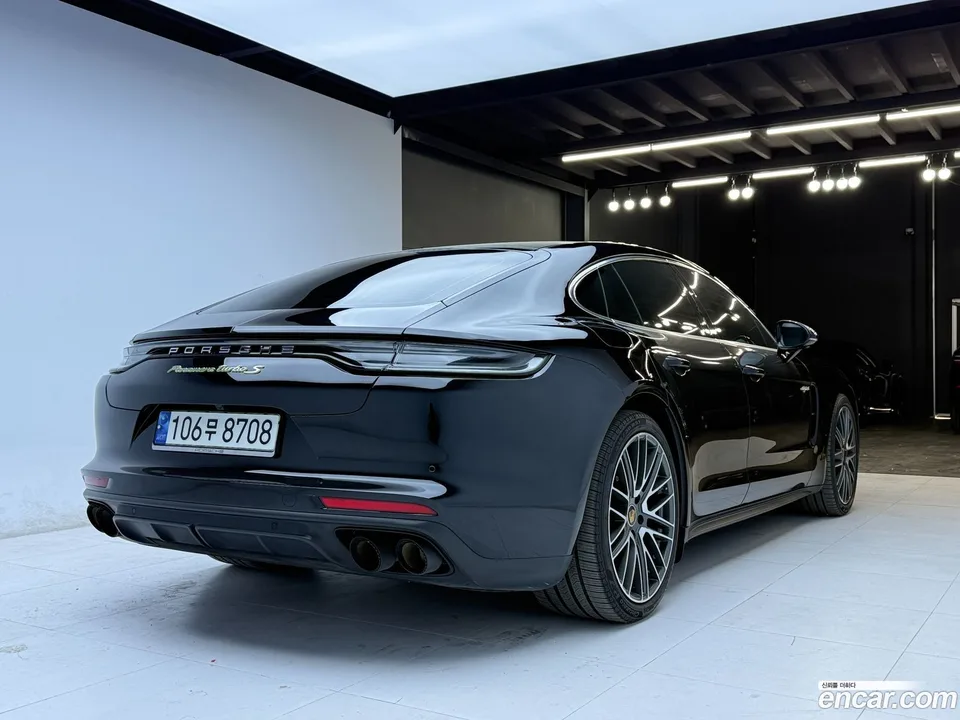 Porsche Panamera (971) 4.0 S E- 2022 — миниатюра 4
