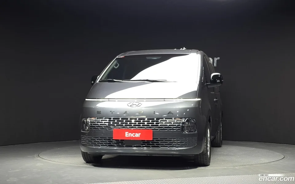 Hyundai Staria L3.5 5 2022 — thumbnail 3