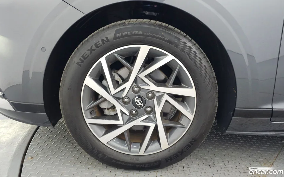 Hyundai Grandeur 2.5 2WD 2023 — миниатюра 2