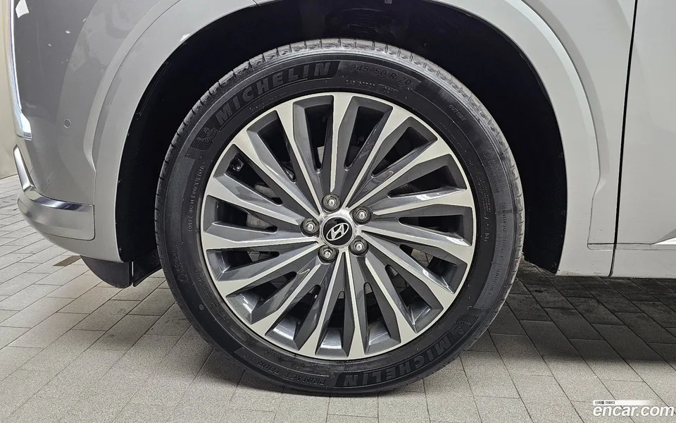 Hyundai Palisade 2.2 2WD 2023 — миниатюра 2