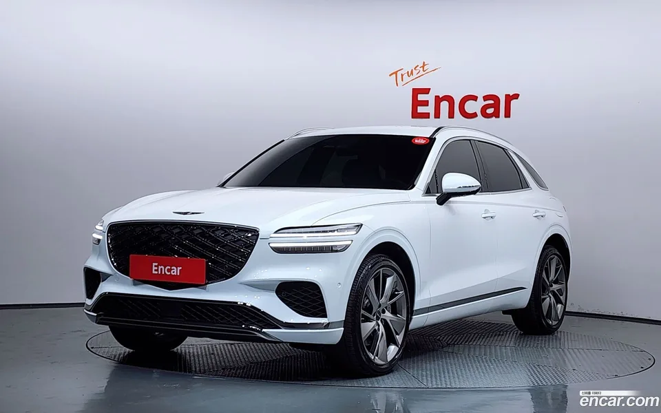 Genesis GV70 2.5T AWD 2025 — фото 1, купить с доставкой в Москву