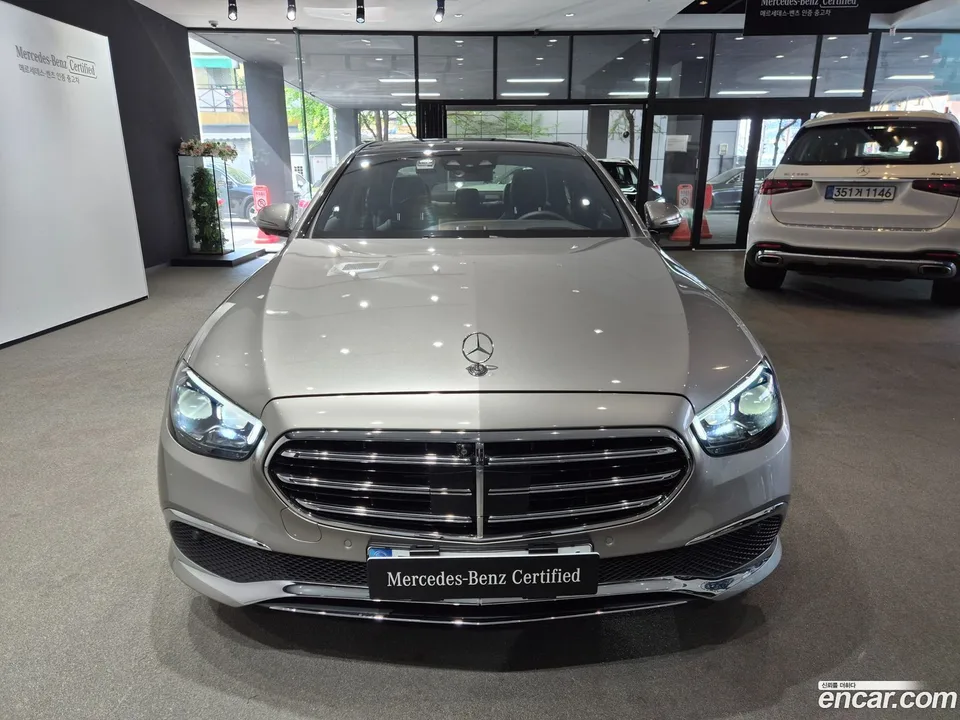 Mercedes-Benz E-Class E450 4MATIC 2023 — миниатюра 3