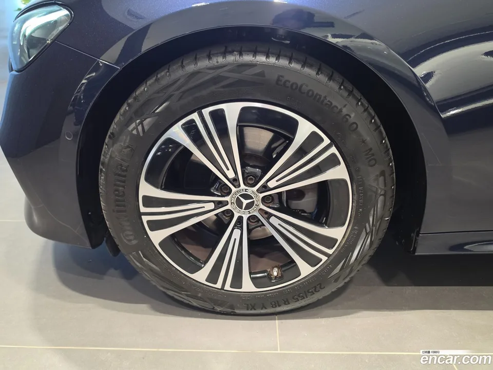 Mercedes-Benz E-Class E200 2025 — миниатюра 2
