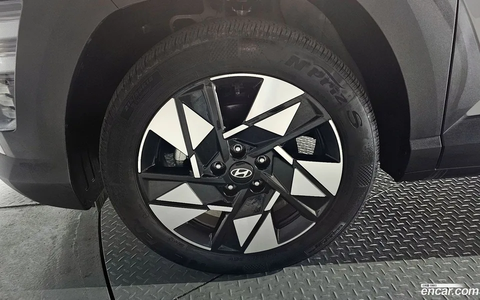Hyundai Kona 1.6 2WD 2024 — миниатюра 2