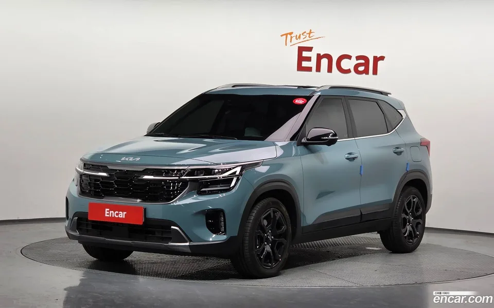 Kia Seltos 1.6 2WD 2024 — фото 1, купить с доставкой в Москву