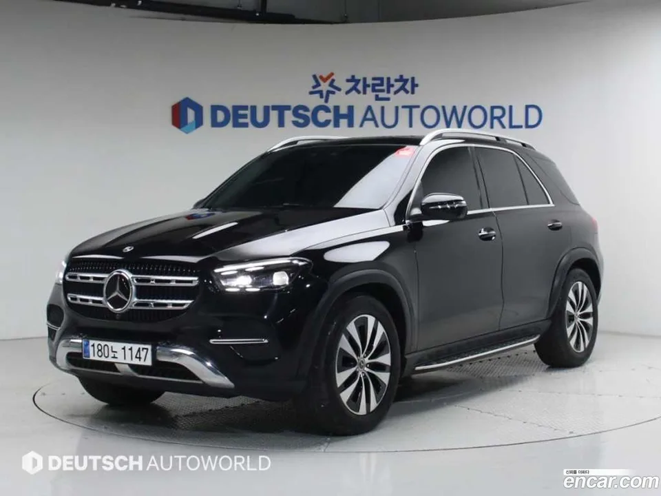 Mercedes-Benz GLE-Class GLE300d 4MATIC 2024 — фото 1, купить с доставкой в Москву
