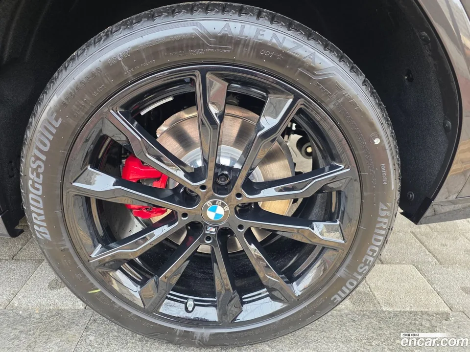 BMW X4 xDrive20i M 2025 — миниатюра 2