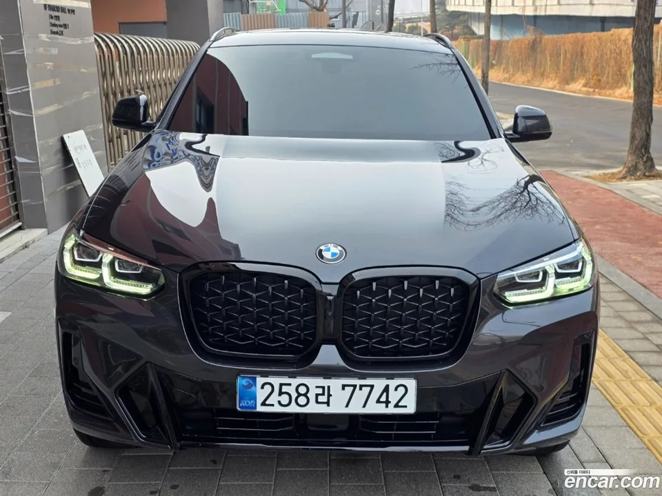 BMW X4 xDrive20i M 2025 — миниатюра 3