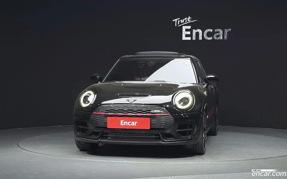 MINI Cooper S Clubman JCW 2022 — миниатюра 3