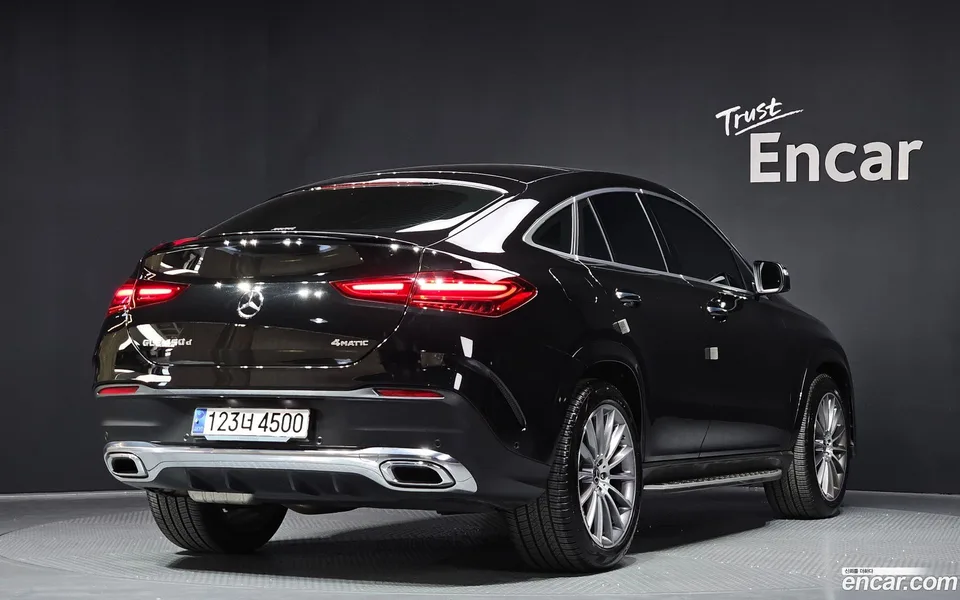 Mercedes-Benz GLE-Class GLE450d 4MATIC 2023 — миниатюра 2