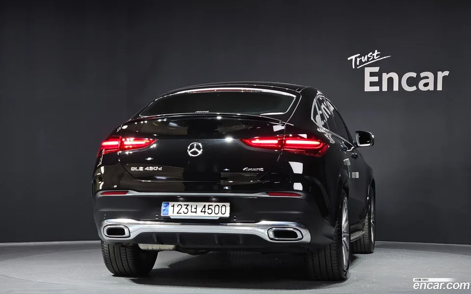 Mercedes-Benz GLE-Class GLE450d 4MATIC 2023 — миниатюра 4