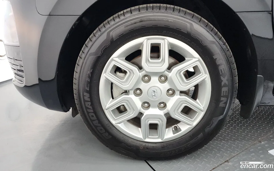 Hyundai Staria 9 2022 — миниатюра 2