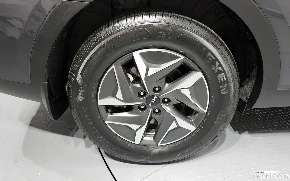 Kia Sorento HEV 1.6 2WD 2023 — миниатюра 5