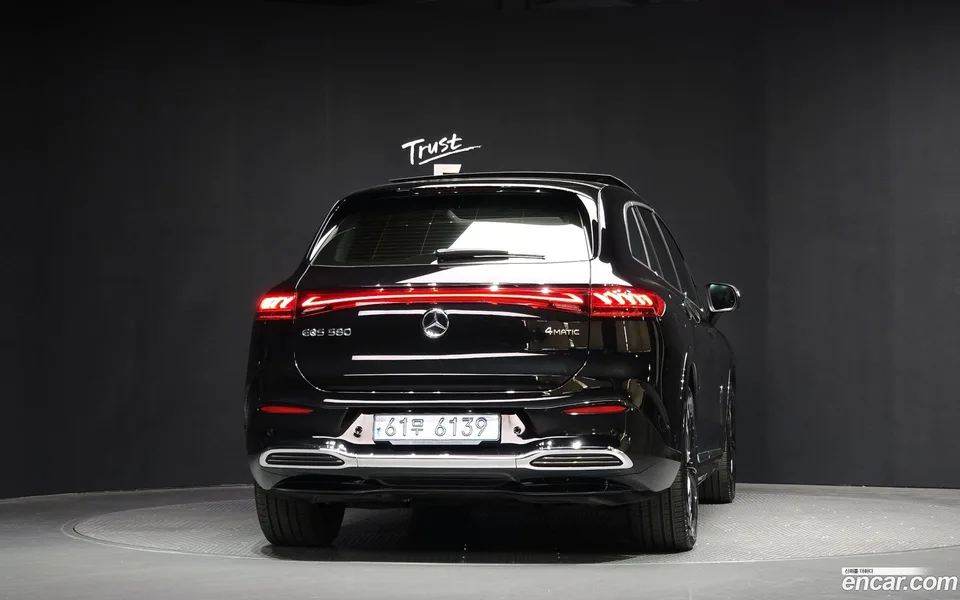 Mercedes-Benz EQS SUV EQS580 4MATIC 2023 — миниатюра 4