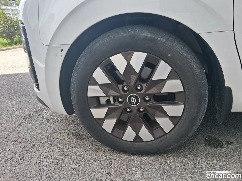 Hyundai Staria 4WD 2022 — миниатюра 2