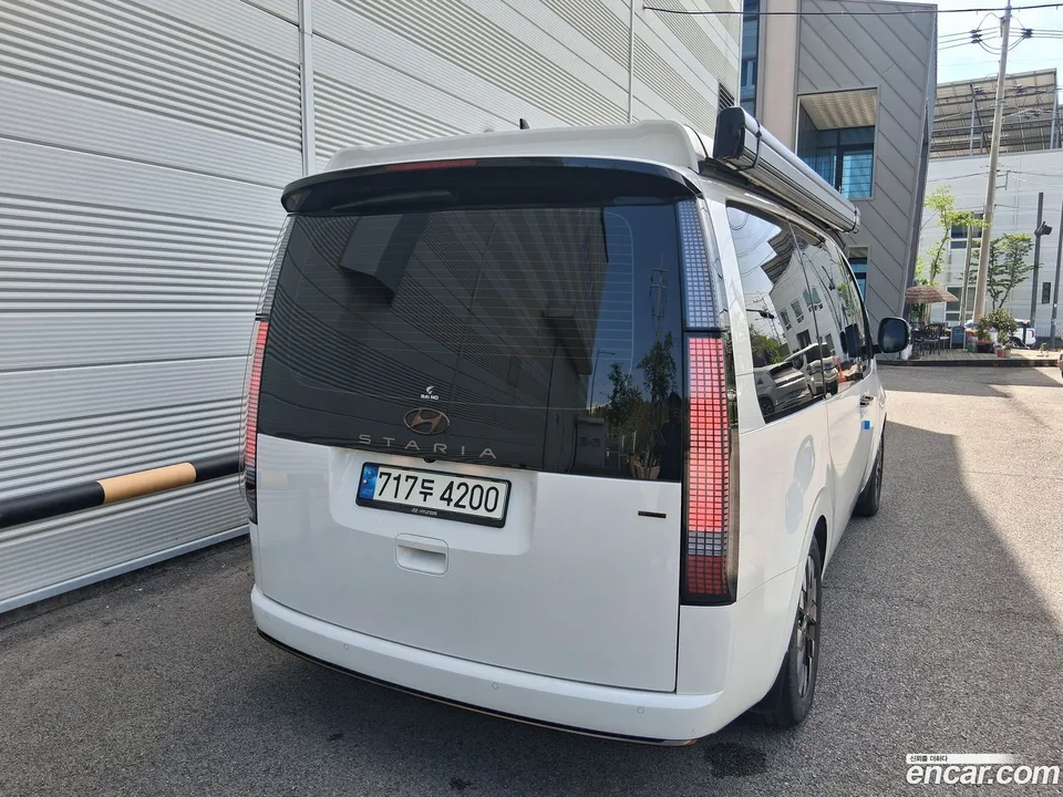Hyundai Staria 4WD 2022 — миниатюра 4