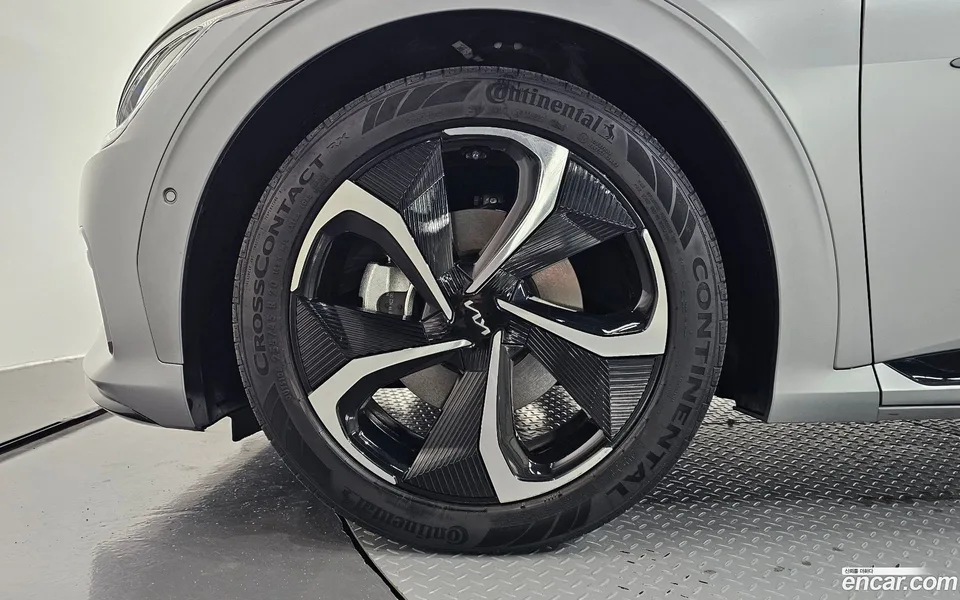 Kia EV6 2022 — миниатюра 2