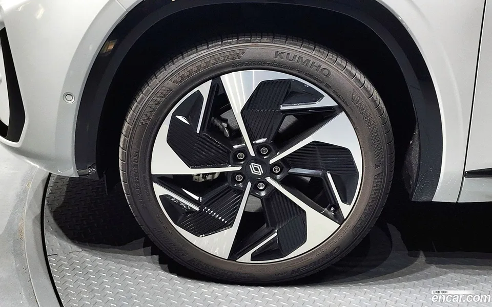 Renault Samsung Grand Koleos 1.5 E-TECH 2WD 2025 — миниатюра 2