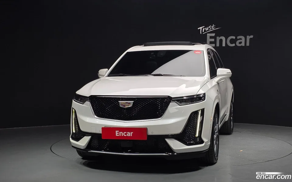 Cadillac XT6 3.6 2023 — миниатюра 3