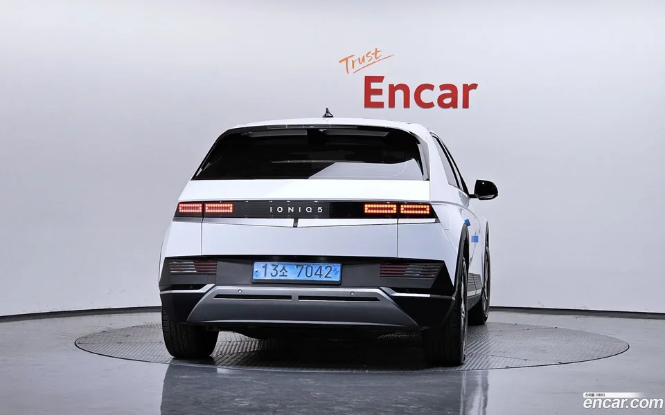 Hyundai Ioniq 5 2023 — миниатюра 4