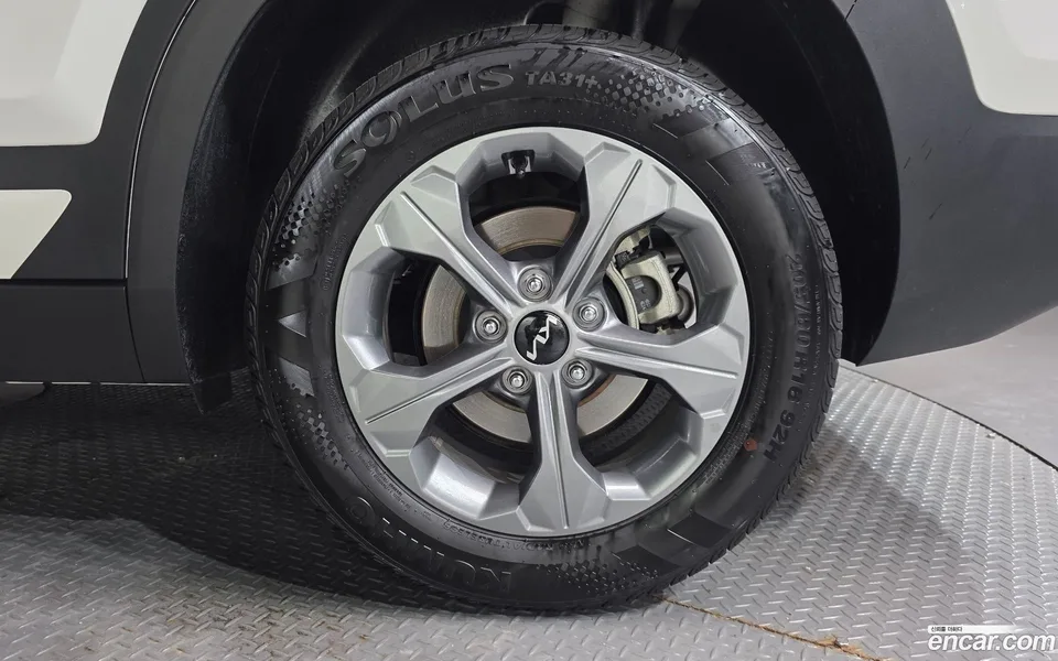 Kia Seltos 2.0 2WD 2024 — миниатюра 5