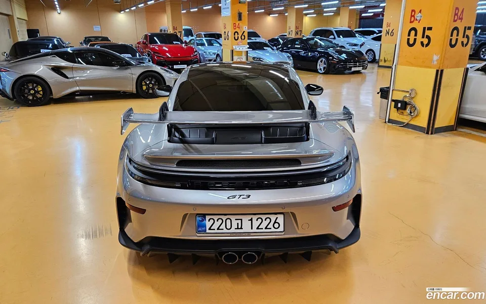 Porsche 911 (992) GT3 2025 — миниатюра 4