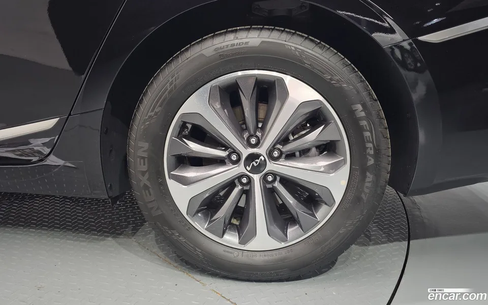 Kia K8 Hybrid 2024 — миниатюра 2