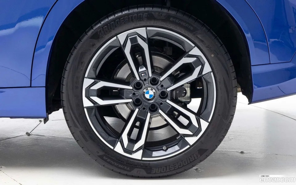 BMW X2 xDrive20i M 2025 — миниатюра 5