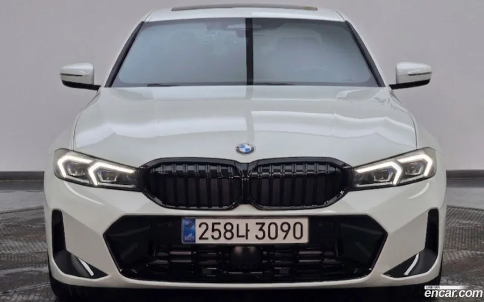 BMW 3 Series 320i M 2025 — миниатюра 3