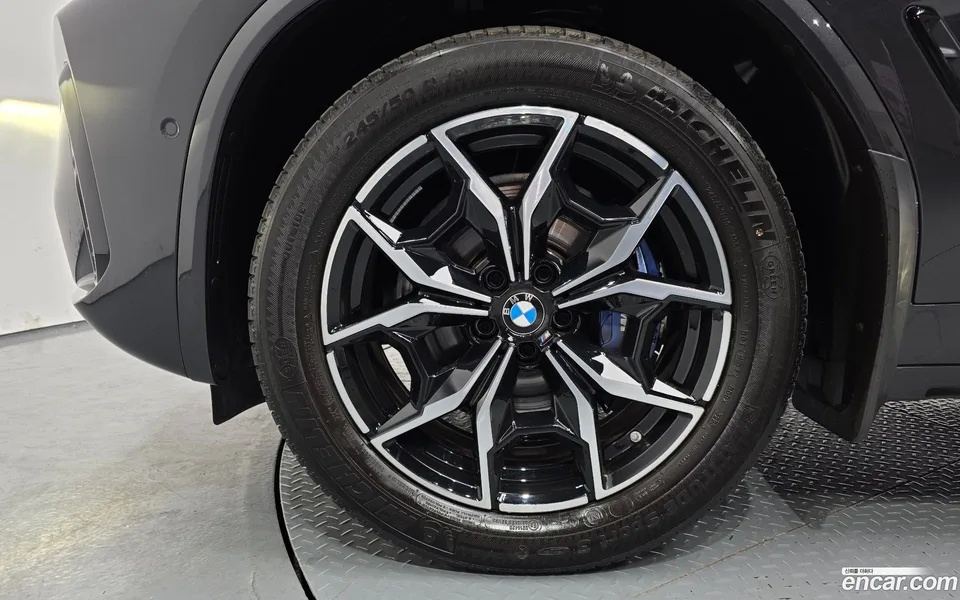 BMW X3 xDrive 20i M 2023 — миниатюра 2