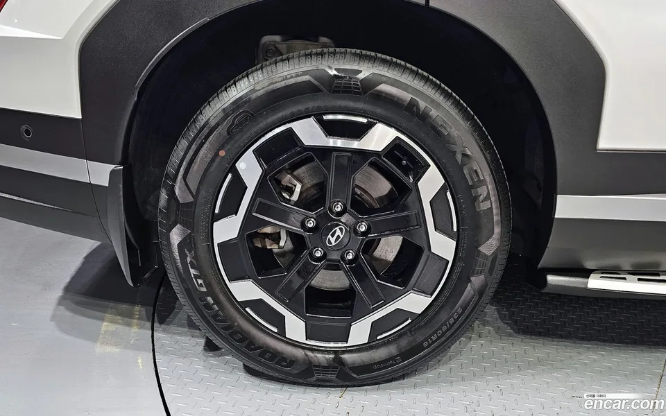 Hyundai SantaFe 2.5T 2WD 2023 — миниатюра 2