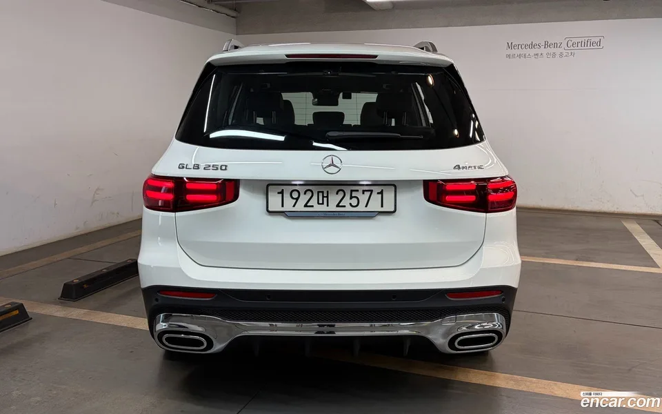 Mercedes-Benz GLB-Class GLB250 4MATIC 2025 — миниатюра 4