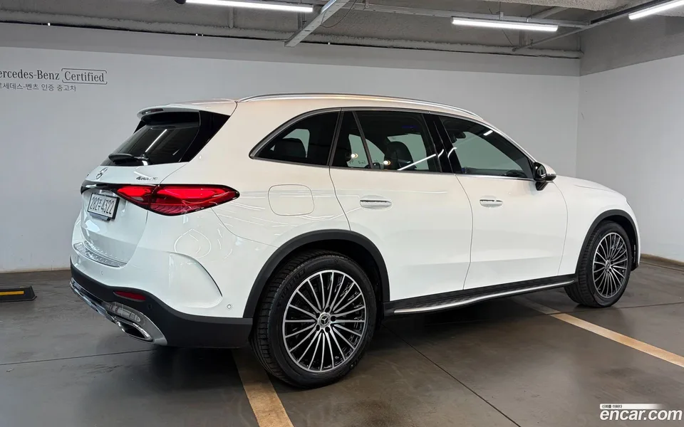 Mercedes-Benz GLC-Class GLC300 4MATIC AMG Line 2025 — миниатюра 2
