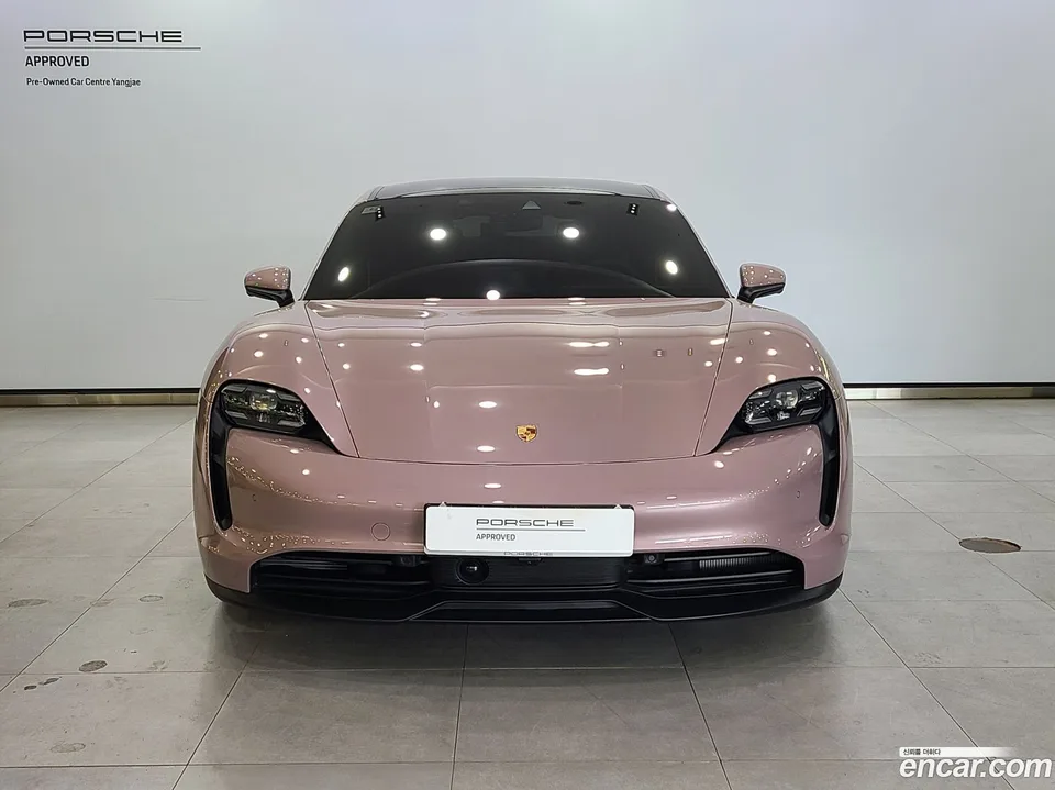 Porsche Taycan 2023 — миниатюра 3