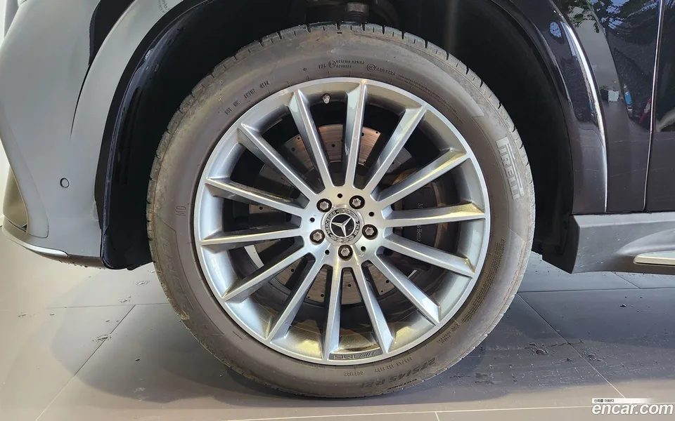 Mercedes-Benz GLE-Class GLE450 4MATIC 2025 — миниатюра 2